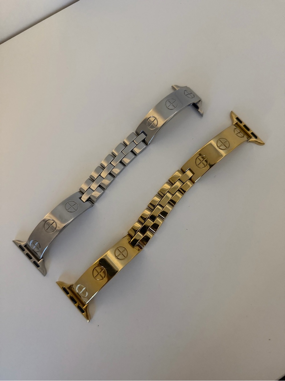 Silver & Gold Apple Watch Bands Set – Brand New